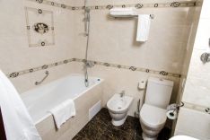 DSC 7087